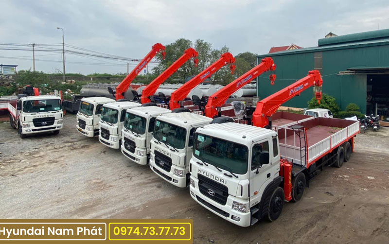 Xe Tải Hyundai 4 Chân HD320 Gắn Cẩu KangLim 10 Tấn KS2605